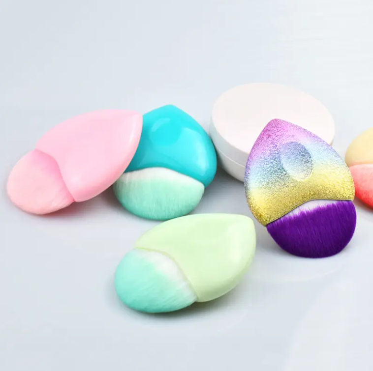 Heart Shaped Dust Brush - Random Color