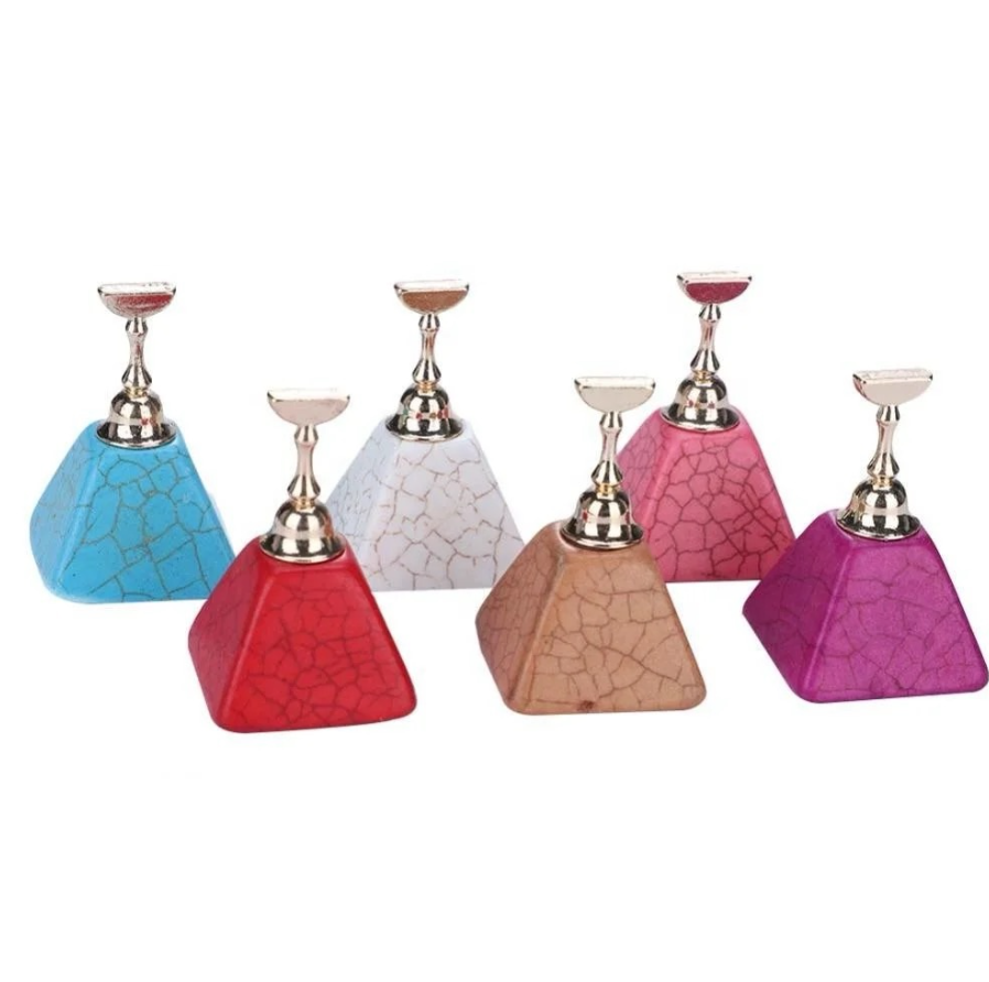 Single Magnet Press-On Stand (Random Colors)