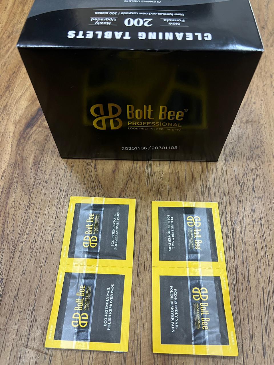 Boltbee Premium Quality Remover Pads/ We Wipes - Gel Remover 200pc Box