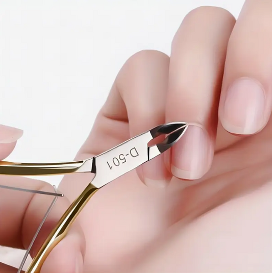 Zola Golden Cuticle Cutter